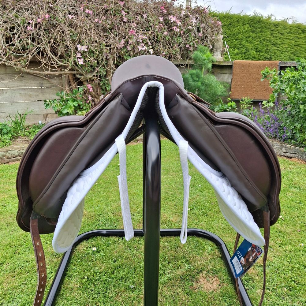 Kentaur Elektra Dressage Saddle (ex-demo) - Image 3