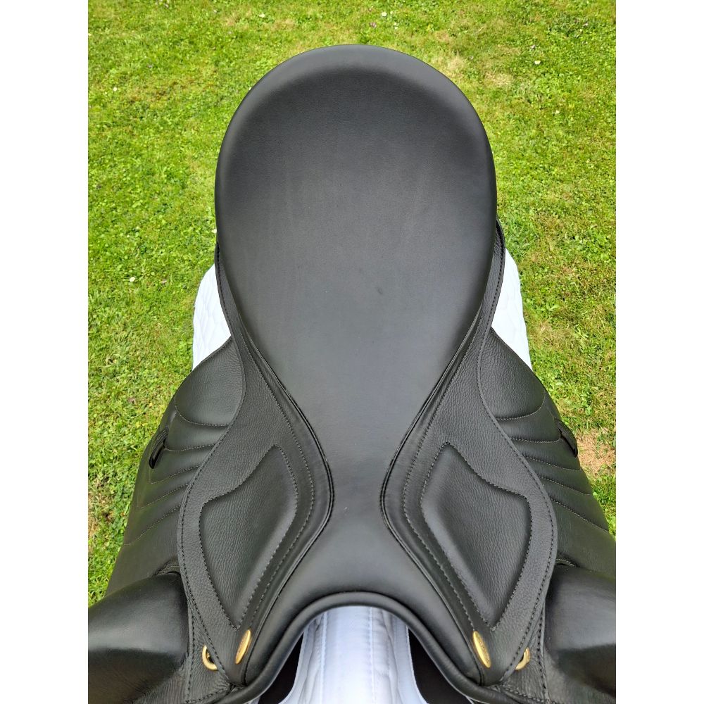 Kentaur Ithaka AP Dressage Saddle (display stock) - Image 6