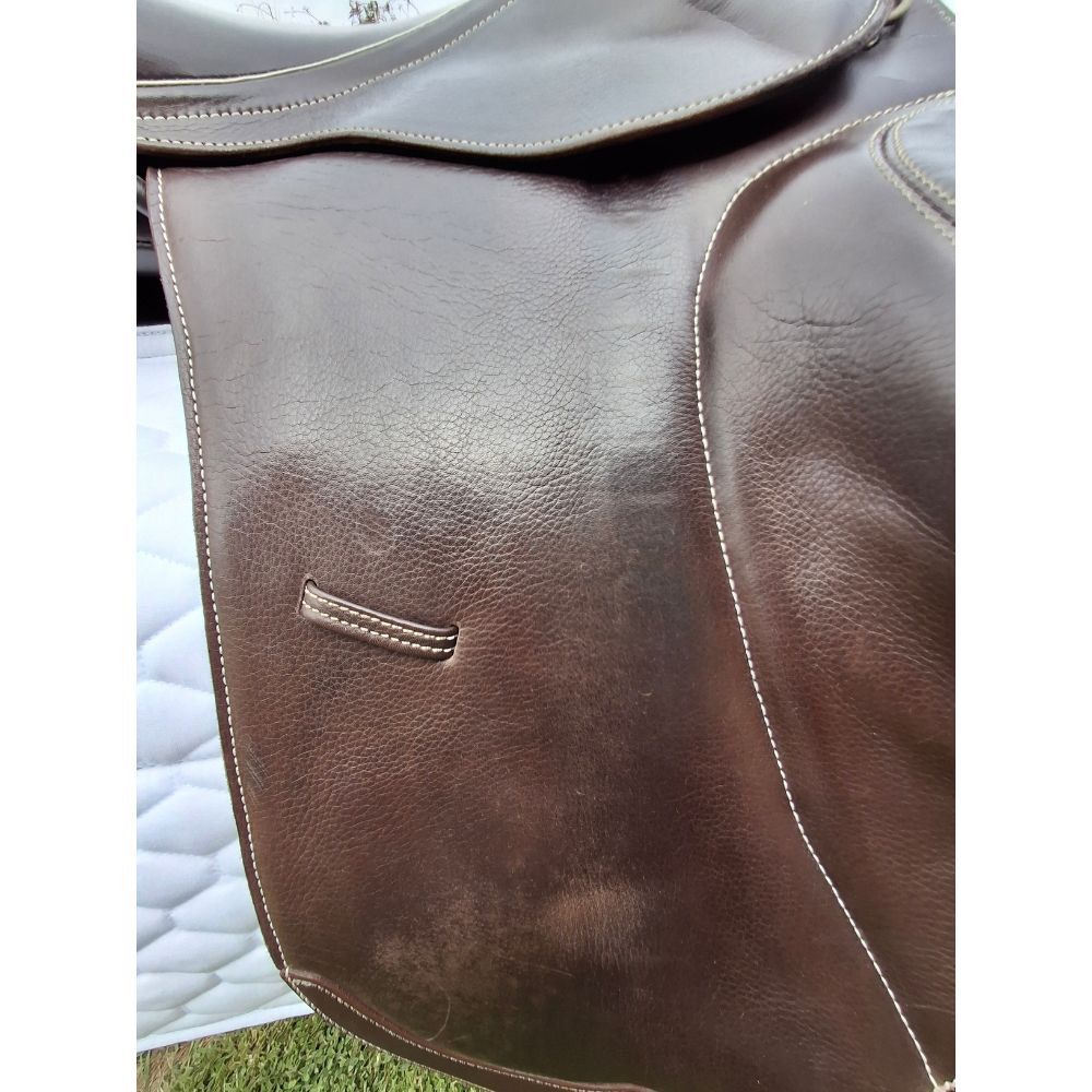 Kentaur Mono Pro Dressage Saddle (ex-demo) - Image 3
